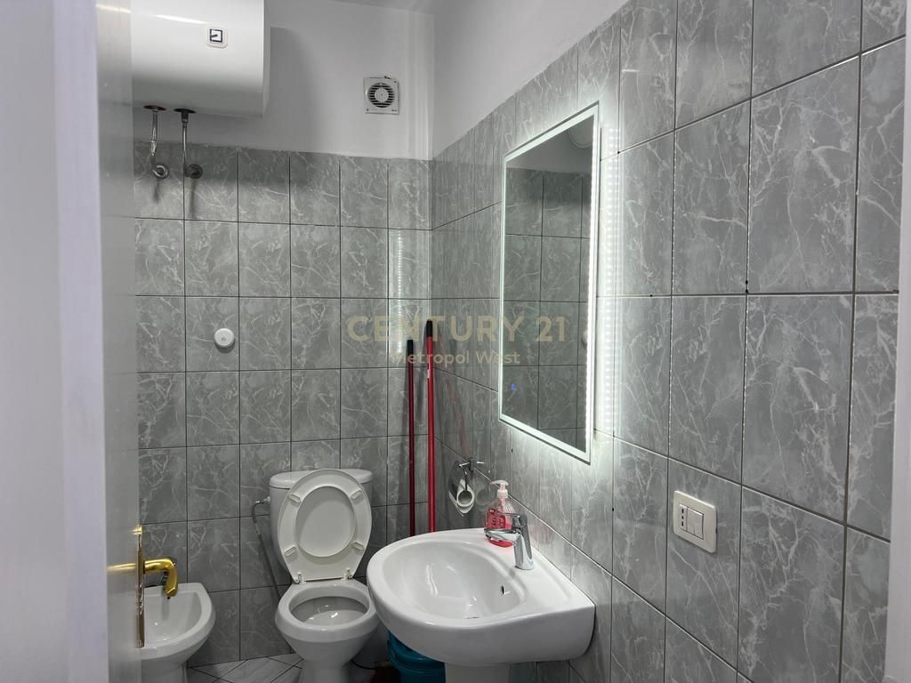 Xhamia e Tabakëve, Apartament 1+1 me qira