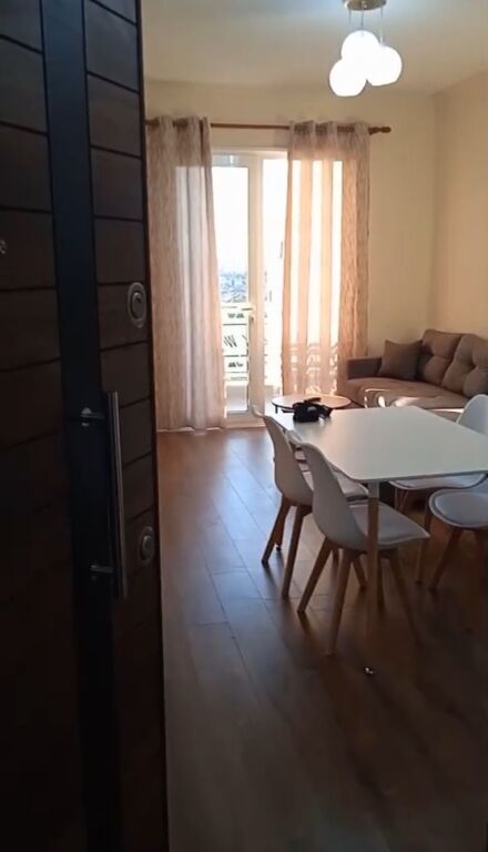 APARTAMENT ME QERA 1+1
