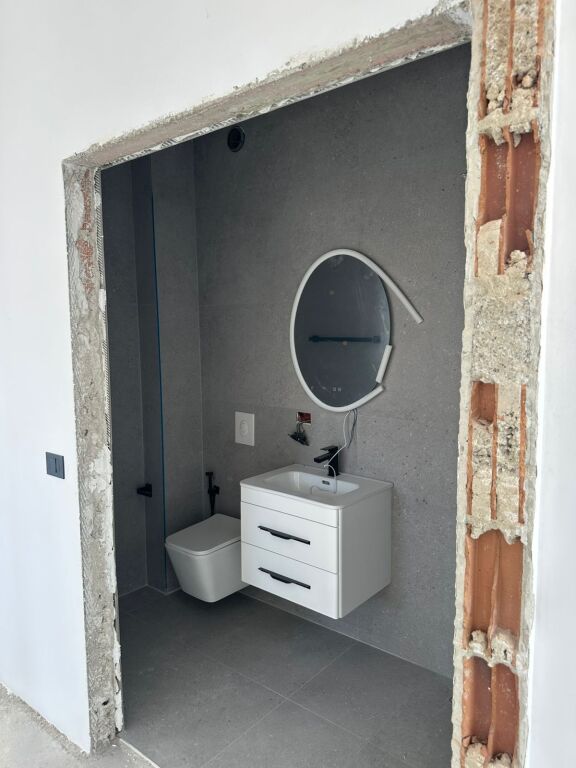 VILE PRIVATE PER SHITJE TEK LIQENI I THATE