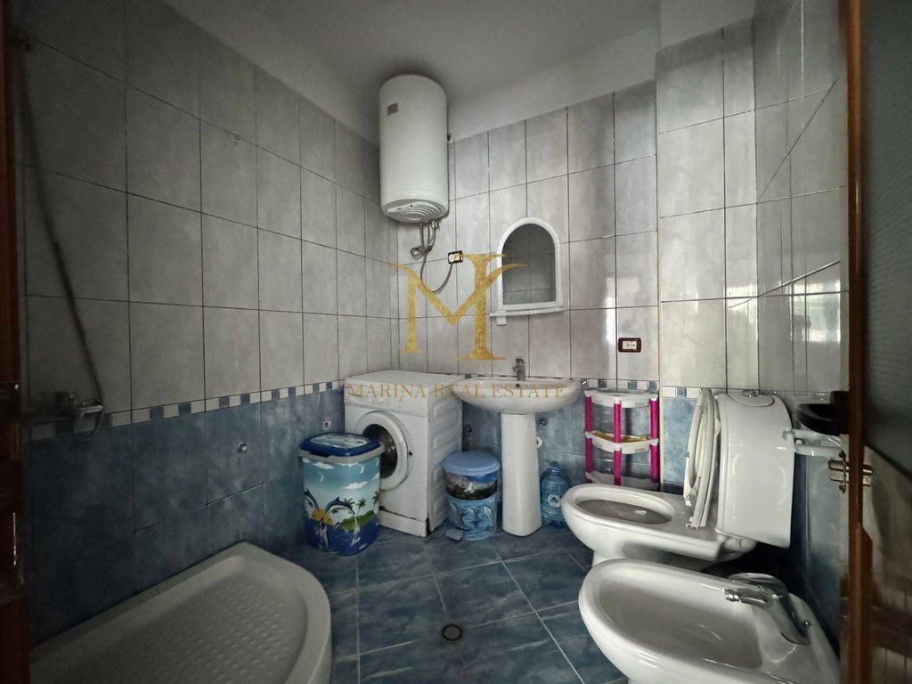 Shitet apartament 1+1 Plazh Iliria, Durres