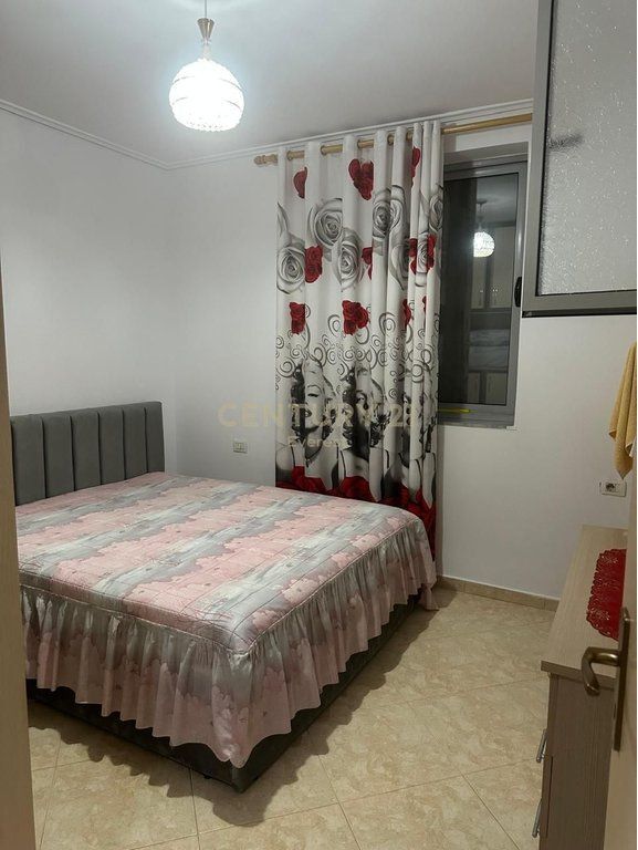Apartament 1+1 për Shitje në Bllok!