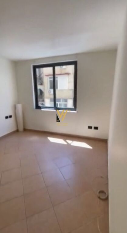 OFFICE 70 M2 FOR RENT IN TIRANA E RE 65,000 LEKE