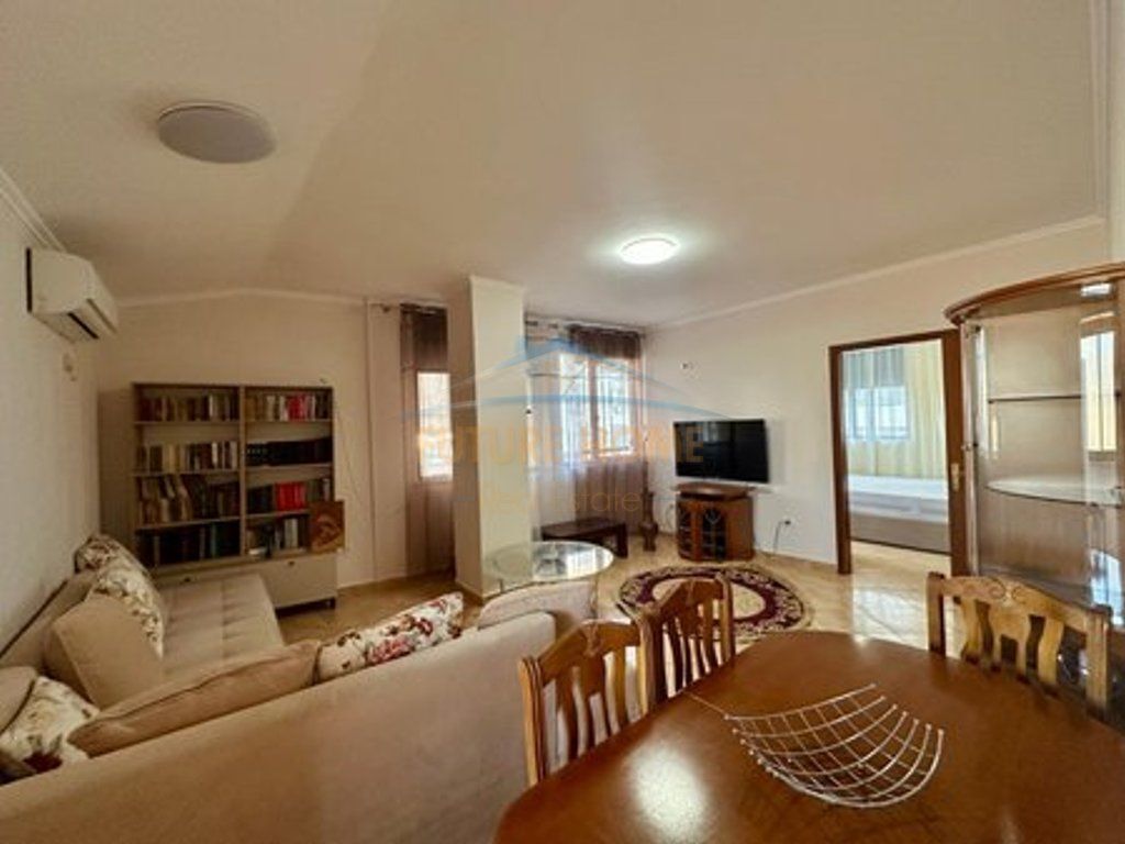 Qera,Apartament 2+1+2, Selvia