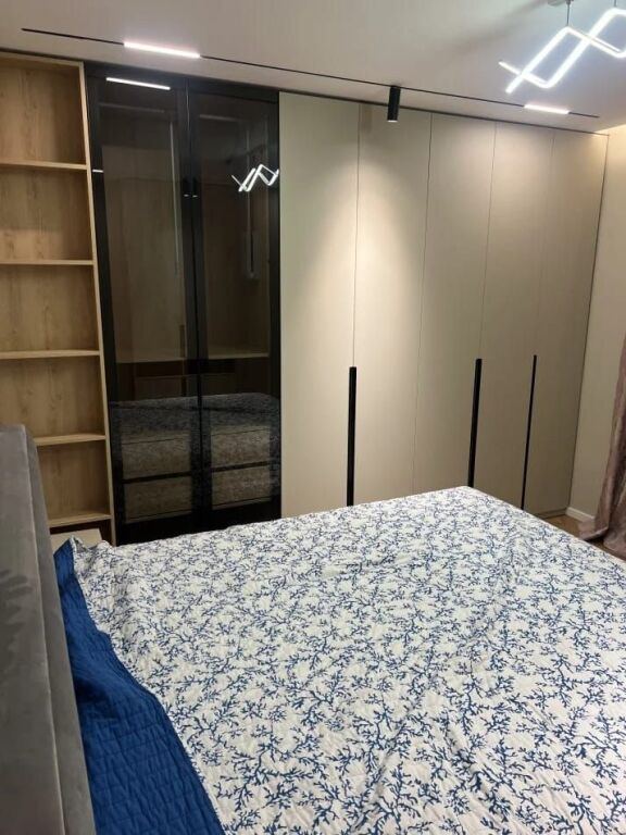 Jepet me qira apartament 1+1