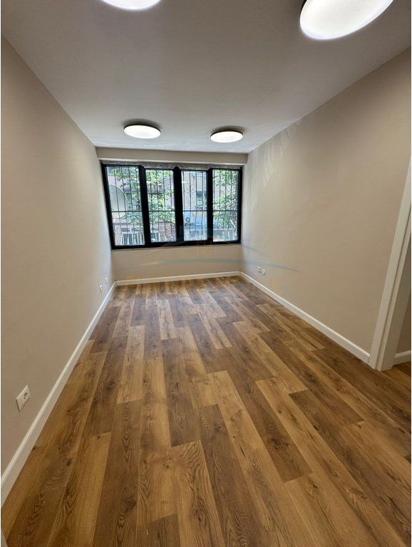 Rent, Business Premises for offices, Margarita Tutulani Street, Tirana