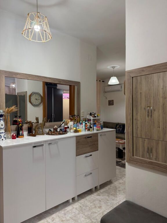 Apartament 2+1 per qera Astir !
