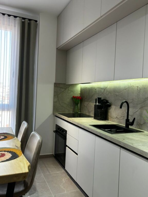 🏠 Jepet Apartament me Qira , Jordan Misja