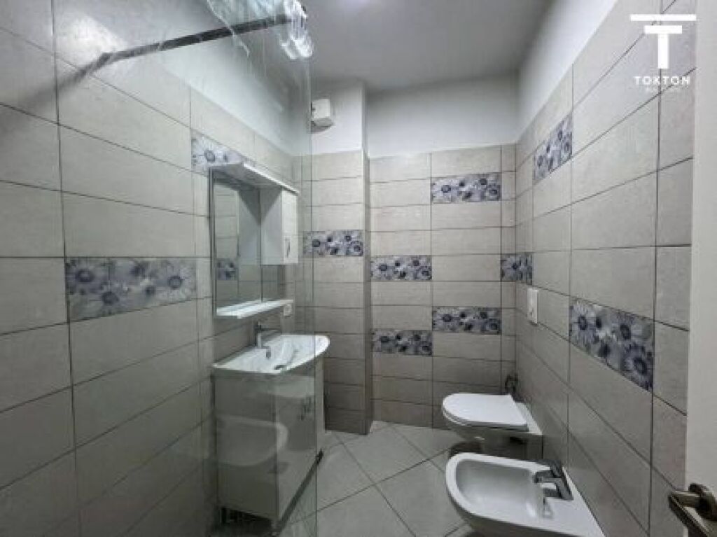 RENT, SEMI-DETACHED VILLA, LUNDËR, TEG