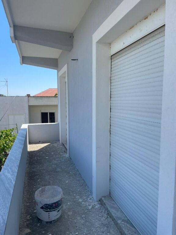 Vilë dy kateshe për Shitje në Durrës, ish fabrika e tullave