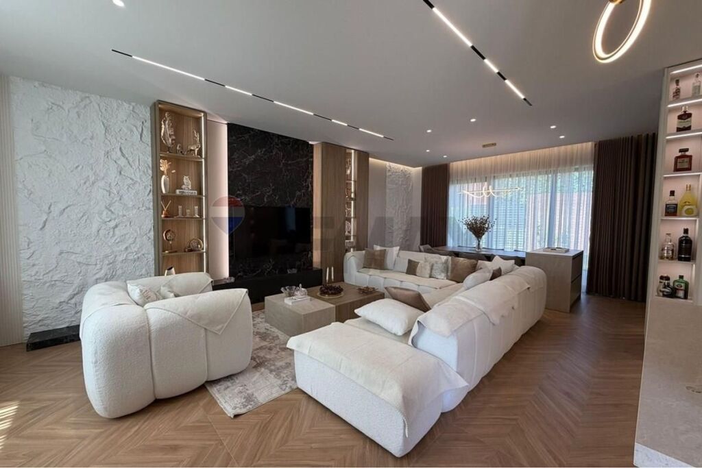 Villa - For Sale - Rose Garden Liqeni, Tirana(ID: 530491004-254)