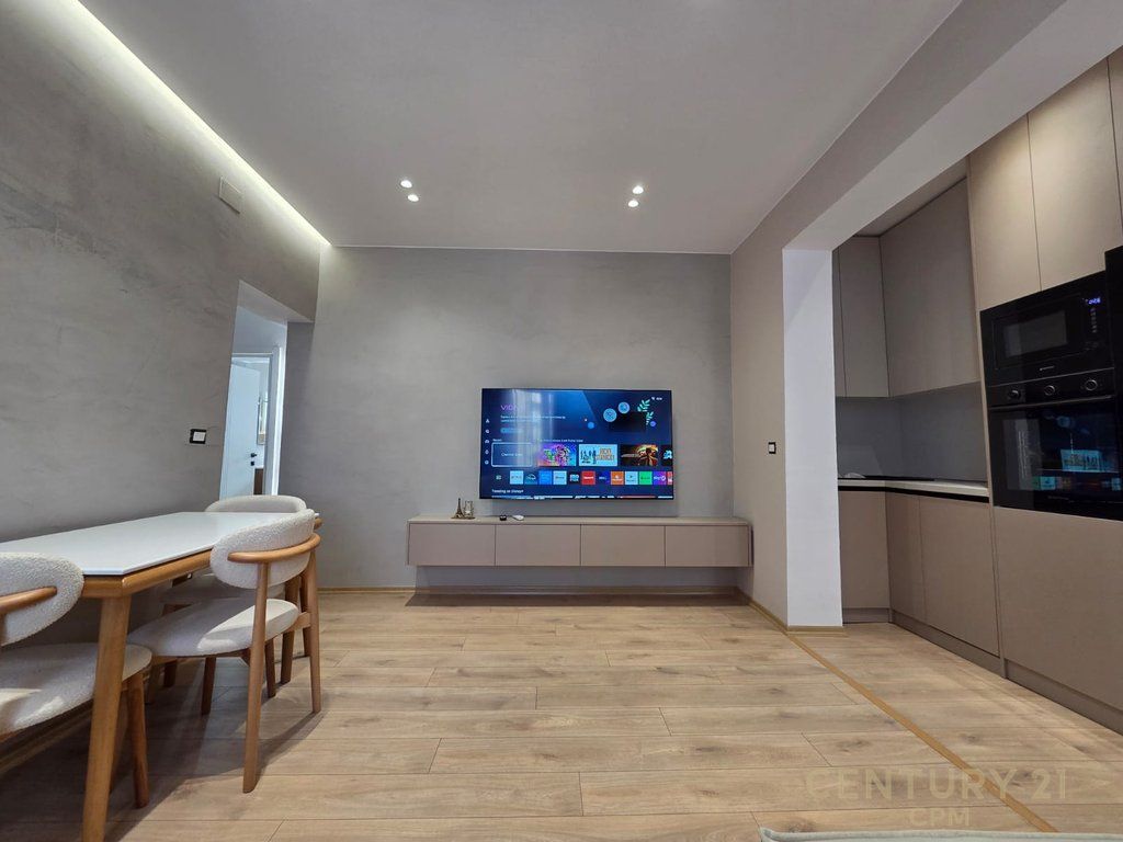 Affittasi 2+1 in Via Barrikadave, Tirana - 890€ | 53 m² 890 € /Mese
