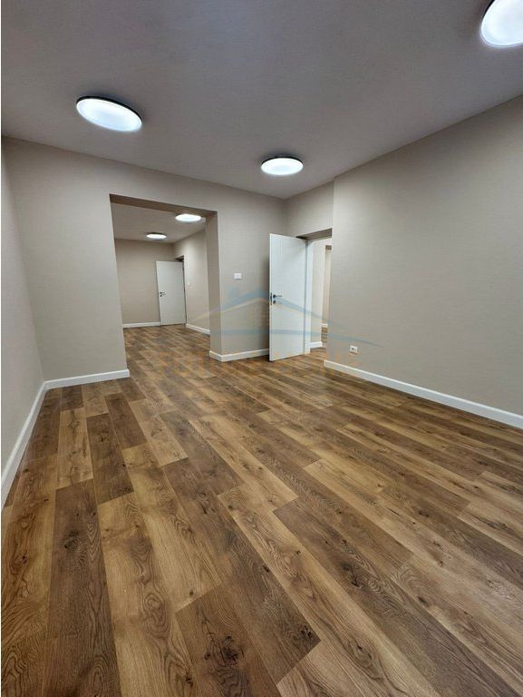 Rent, Business Premises for offices, Margarita Tutulani Street, Tirana