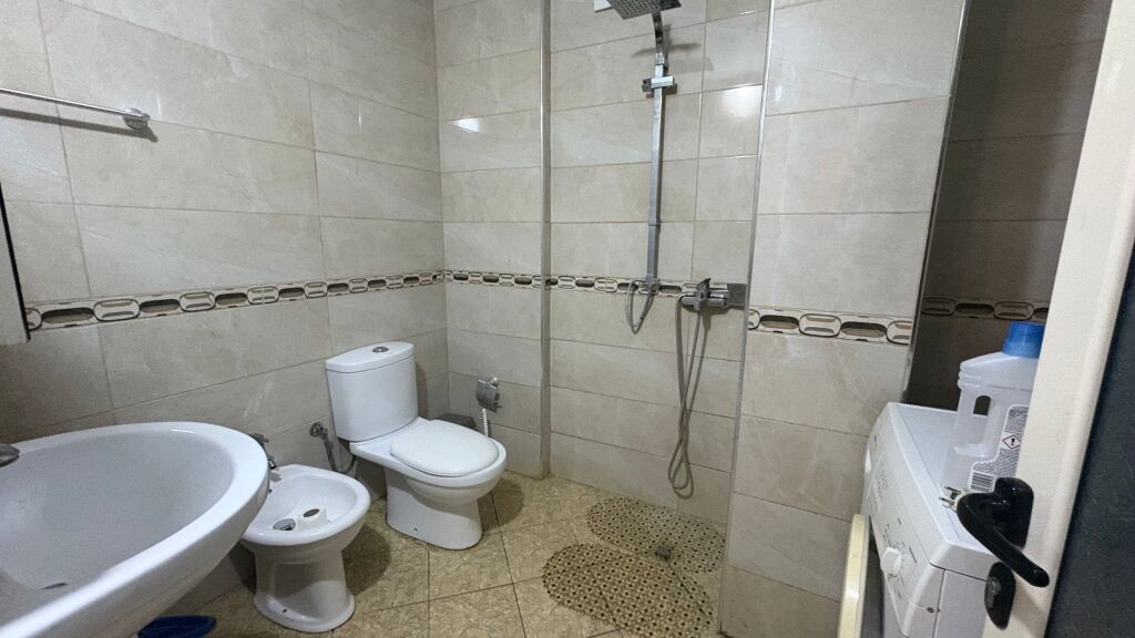 Affittasi appartamento 2+1 arredato ad Astir vicino a Big Pjata