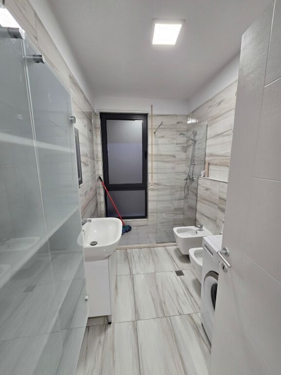 Apartament me qera - Ali Demi