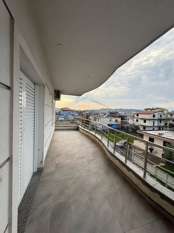Rent, Private House 3+1, Ish Këneta, Durrës