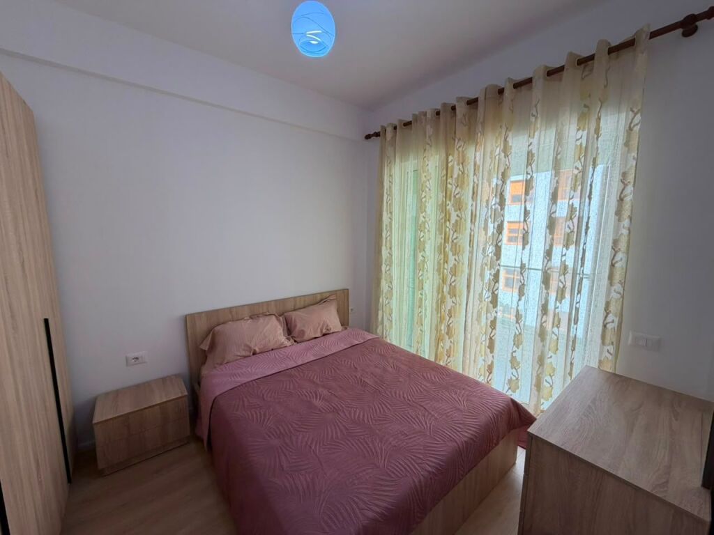 Apartment 1+1 for rent  📍 Address: Ali Demi, Kadiu Complex 🏢💰 Price: 40,000 lek/month  
