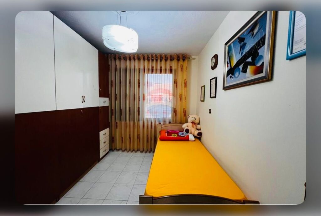 🏡 Apartament 2+1 me Qira pranë Medresesë