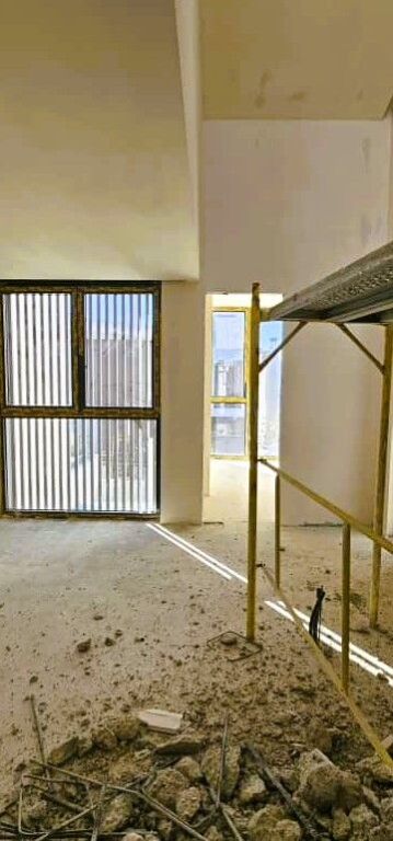 🏡 Luxury 3-Storey Villa for Sale near TEG