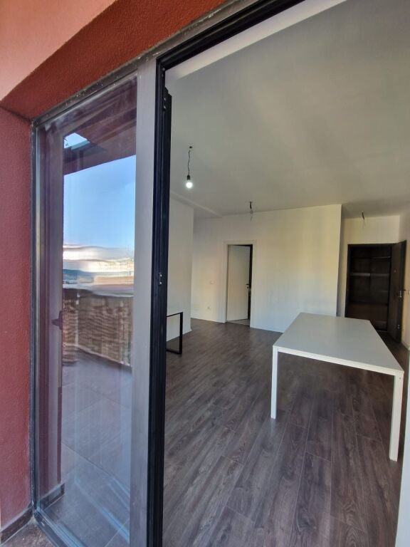 Appartamento 2+1 in affitto – Garden Building, Rr. e Kavajës !