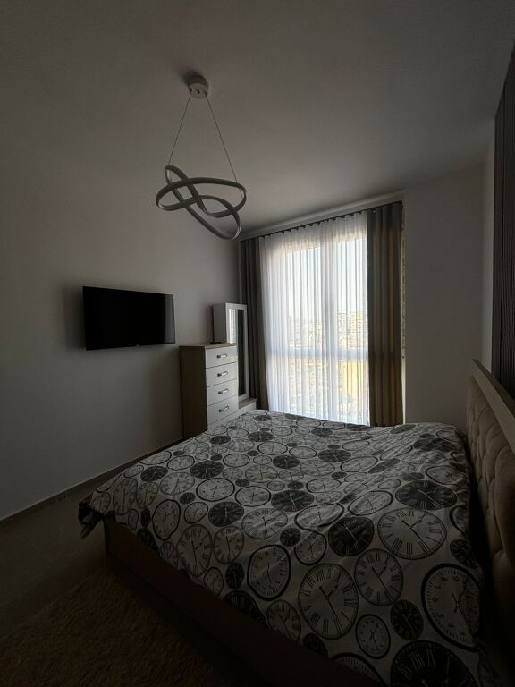 🔑 Jepet me Qira Apartament 1+1 – Jordan Misja📍 Pranë Stacionit të Trenit, Rruga Vjosa