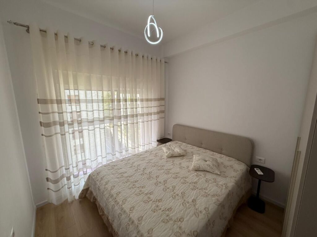 📣 SUPER RENT Apartment 1+1 📍 Kadiu Complex, Ali Dem 🛣️ “Pasho Hysa” Street ✨💶 Price 40,000 leke (Negotiable)