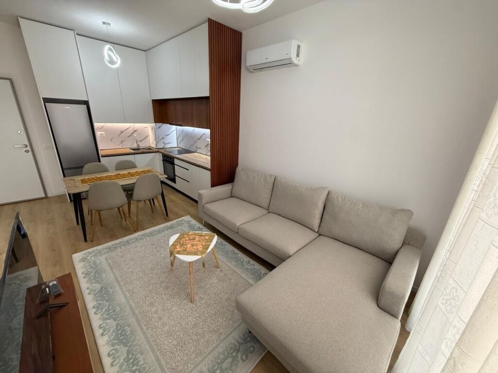 📣 AFFITTO SUPER Appartamento 1+1 📍 Complesso Kadiu, Ali Dem 🛣️ Via “Pasho Hysa” ✨ 💶 Prezzo 40.000 lek (Trattabile)