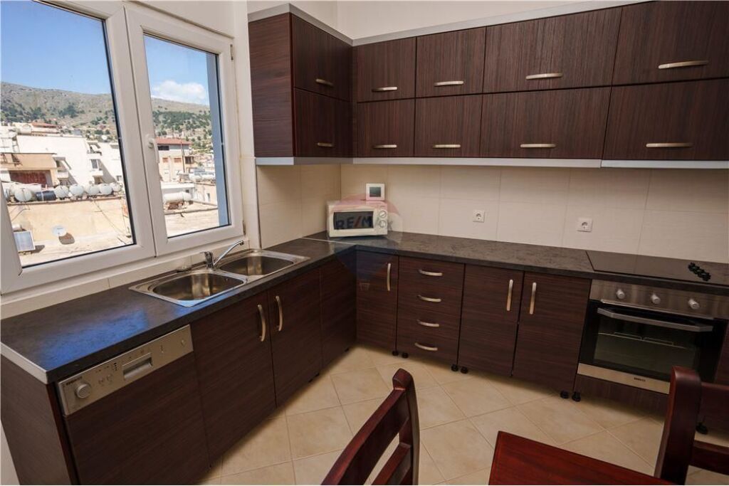 Dupleks - Për Shitje - Rruga Mitat Hoxha, Sarandë