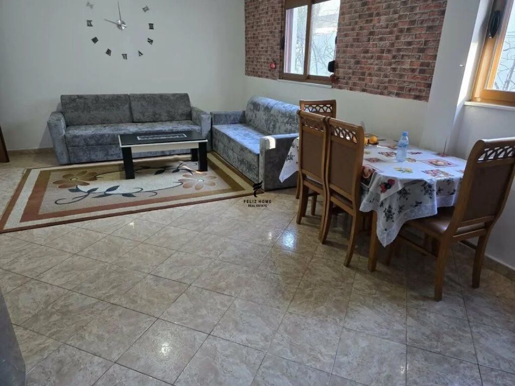 APARTAMENT ME QERA 1+1 VILAT GJERMANE 45.000 LEKE FH-80116