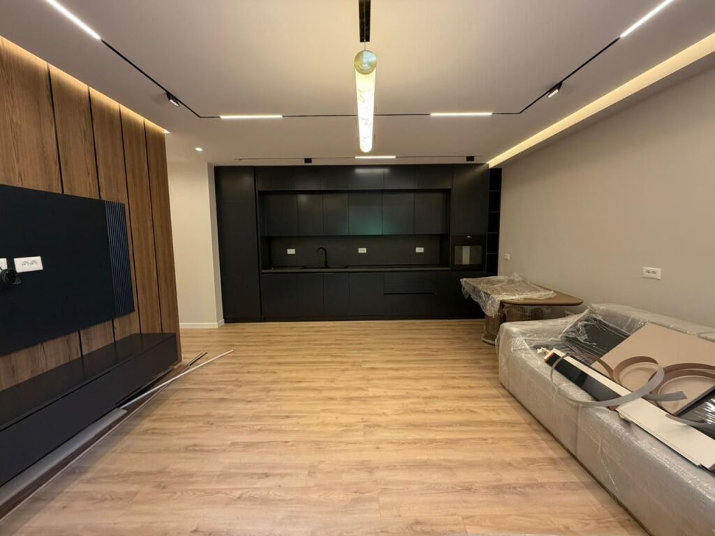 Appartamento 2+1+Parcheggio in affitto in Via Jordan Misja.