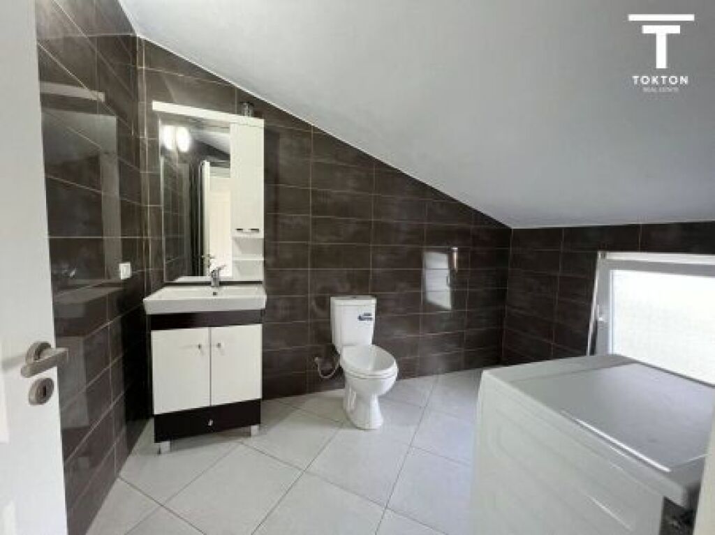RENT, SEMI-DETACHED VILLA, LUNDËR, TEG