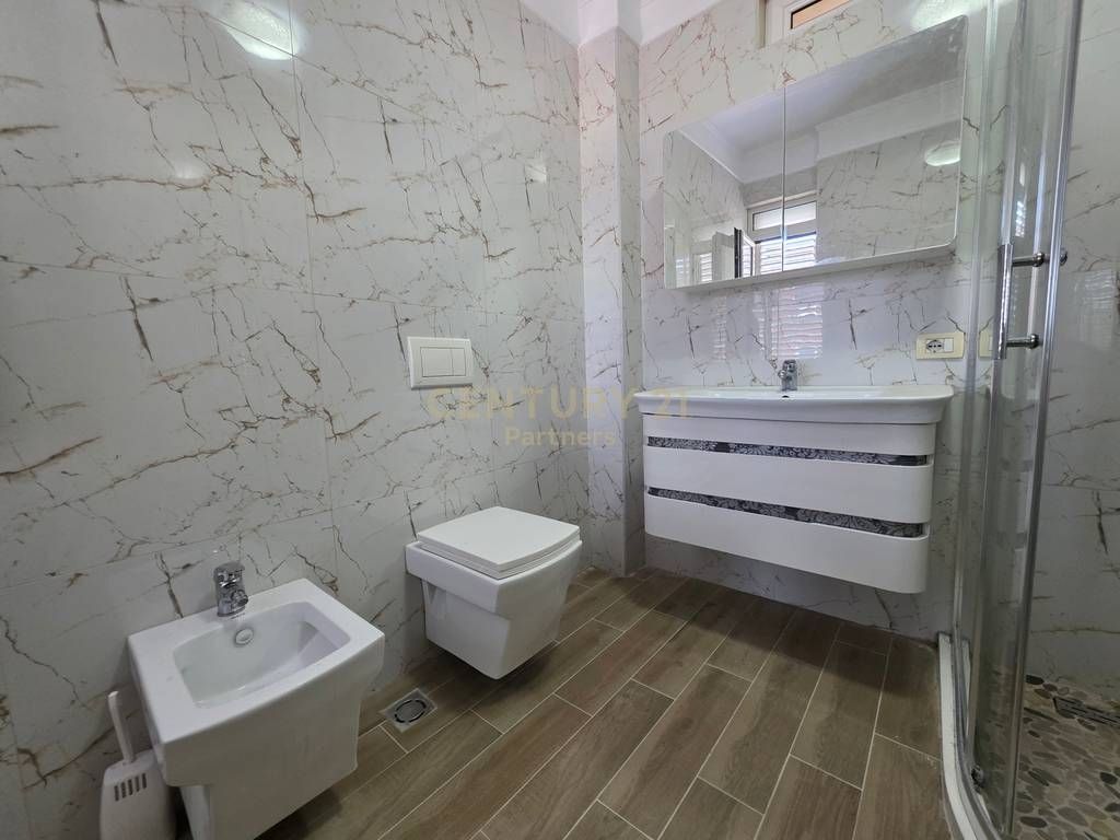 Apartament 3+1+2 Me Qira në Porcelan,prane Universitetit Europian 650 € /Muaj