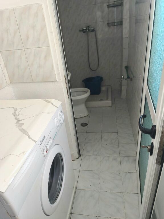 Apartament me qera 1+1- 📍Bulevardi Bajram Curri, prane Pallati me Shigjeta 350 mije leke