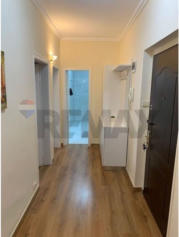 2+1 apartment for rent near the New Bazaar.