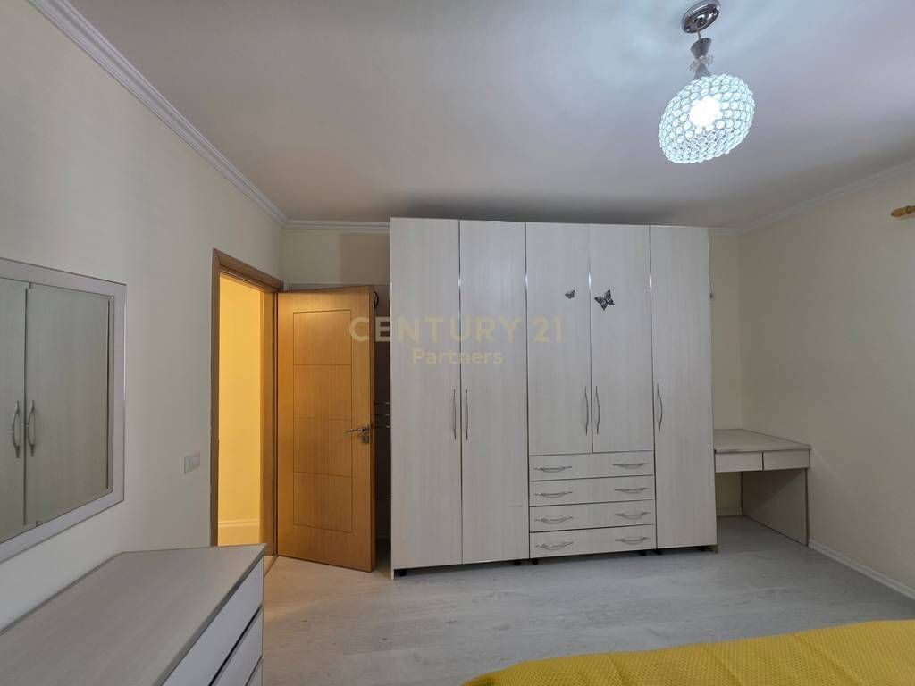 Apartament 3+1+2 Me Qira në Porcelan,prane Universitetit Europian 650 € /Muaj
