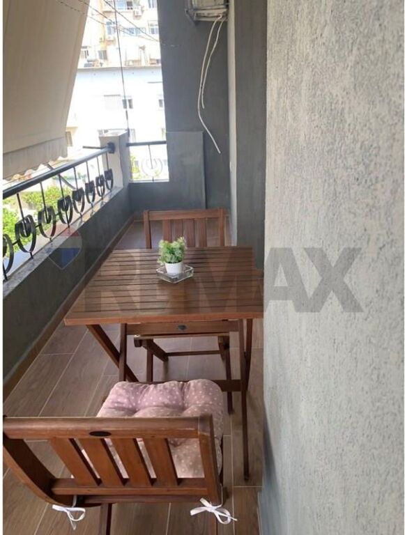 2+1 apartment for rent near the New Bazaar.