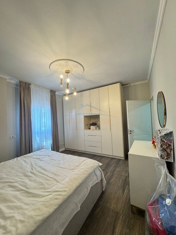 Rent, Apartment 2+1+Parking Space, Myslym Shyri, Tirana.