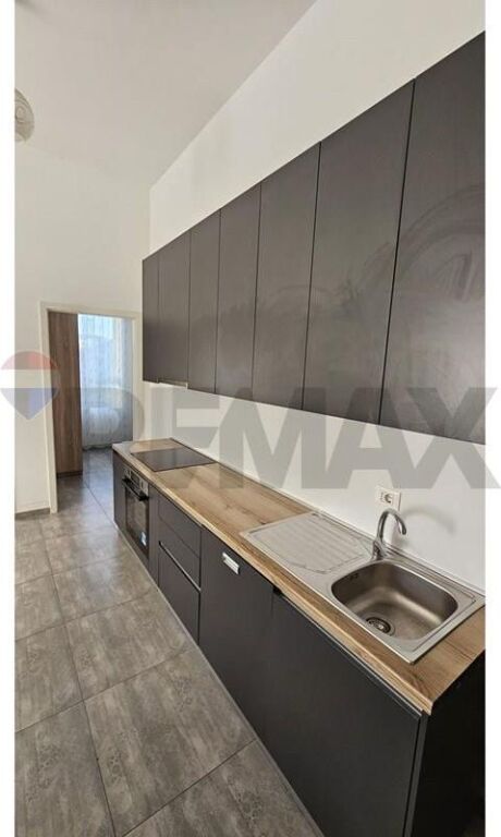 Shitet apartament 2+1 Kompleksi Kontakt