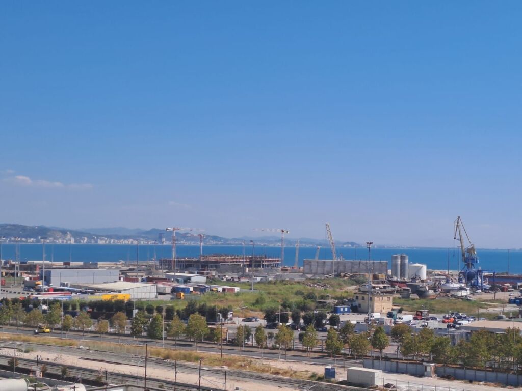 🏡 Apartament 2+1 me Qira tek Ujësjellësi Durres