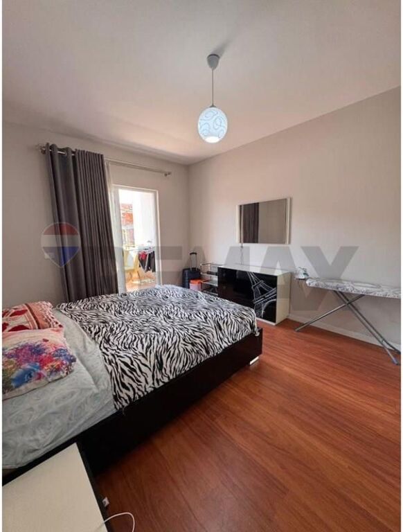 Apartament me Qira 1+1 – Pallatet Çabej