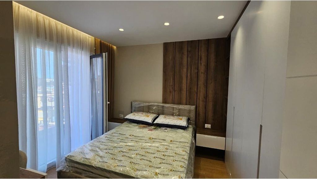 Super Apartament 1+1 me qira prane Bulevardit te Ri!
