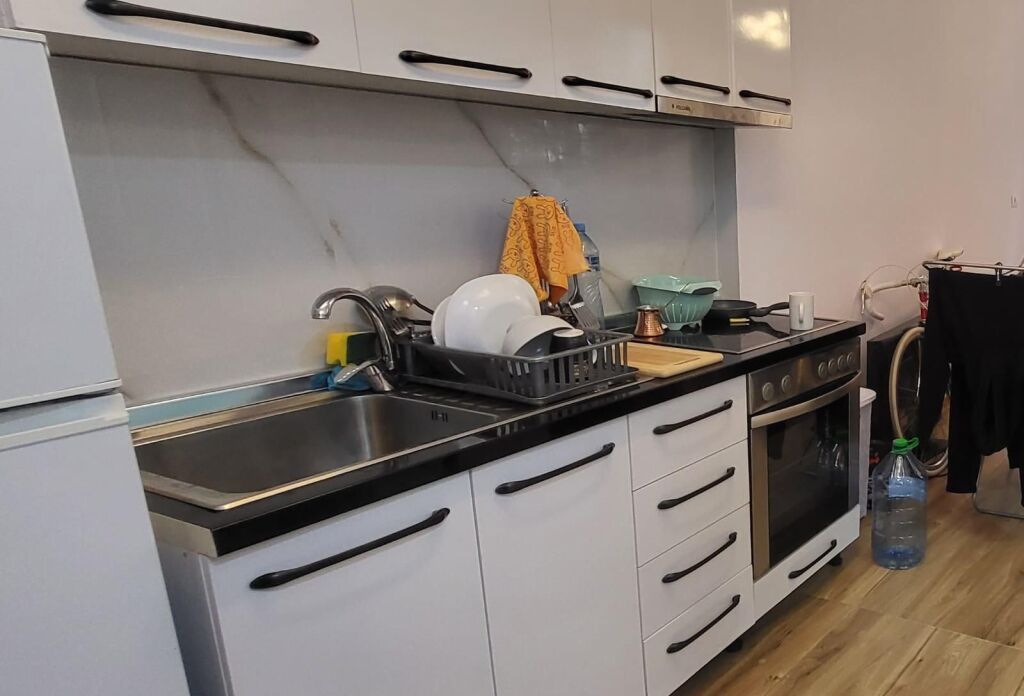 GARSIONERE 22000 LEKE.PRANE SPITALIT NENE TEREZA