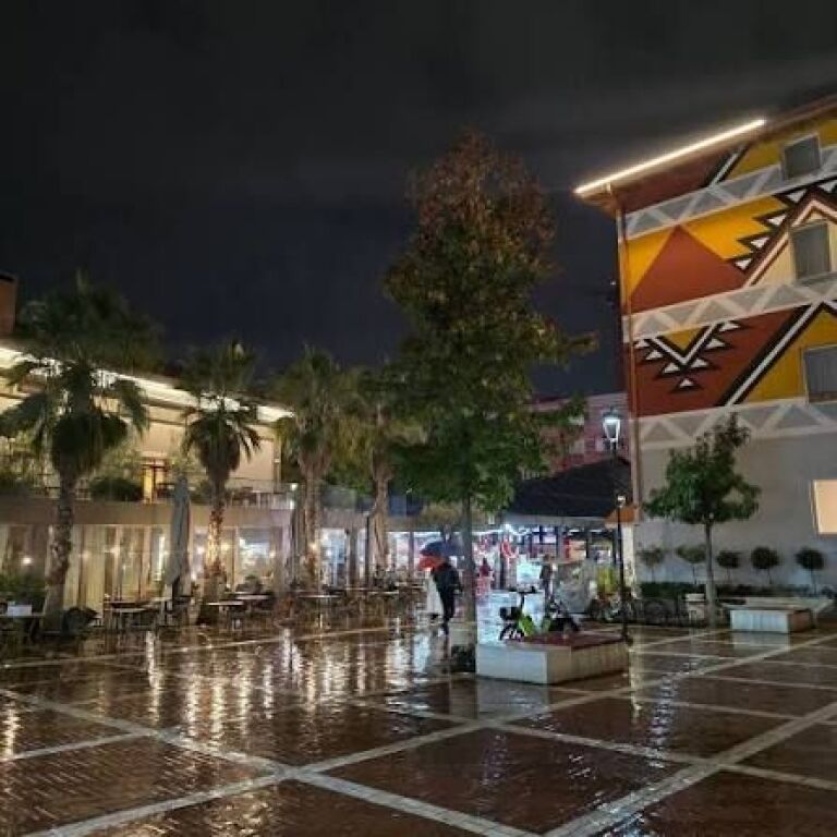 Vendesi in vendita 1+1 vicino al Mercato Nuovo