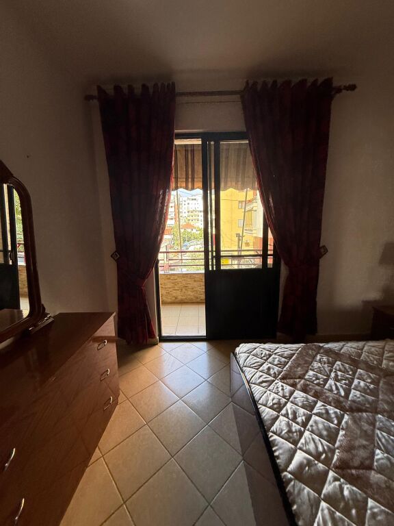 Jepet apartament 2+1 me qira ASTIR