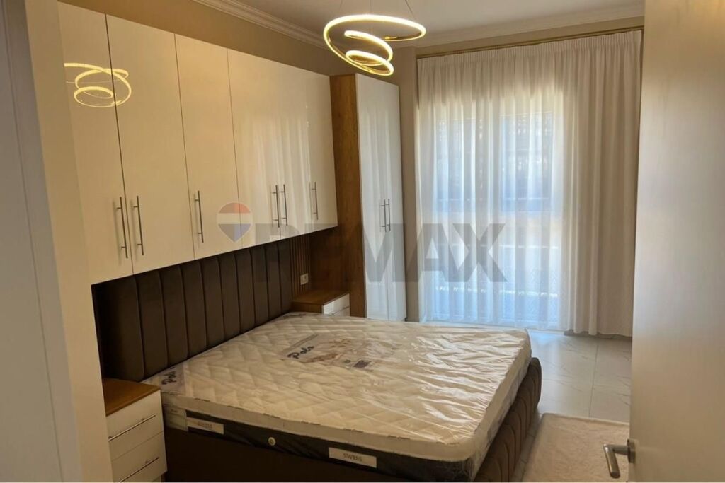 Apartment for Rent at Porto Tirana Re Sauk