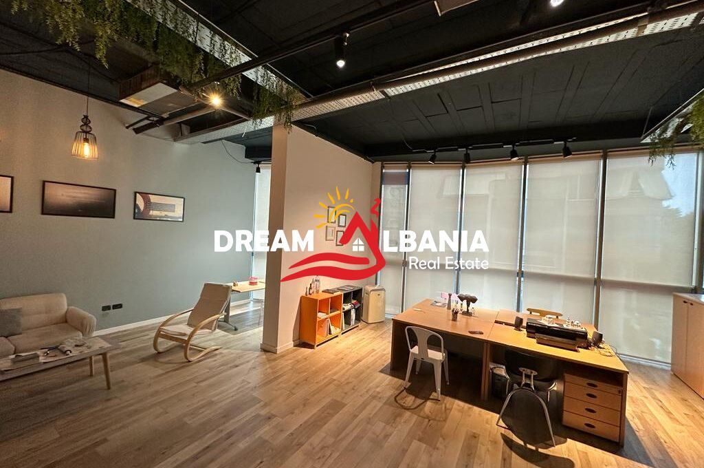 Jepet me Qira Zyrë– Bllok, sipër Doctor Hospital (id 42611563)