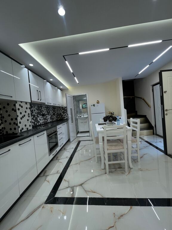 For rent, Duplex 2+1+2 Elbasan Street. Tirana.