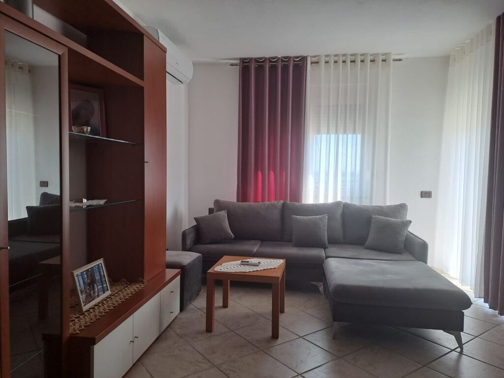 🏡 Apartament 2+1 me Qira tek Ujësjellësi Durres