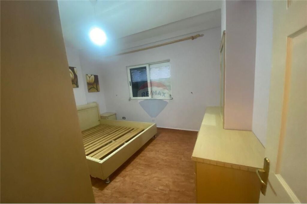 2+1 Apartment for rent in Laprake.