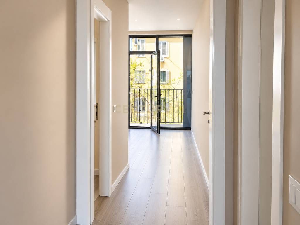 Lake View - Rent 2+1+2 Invested At Lake View 102m2