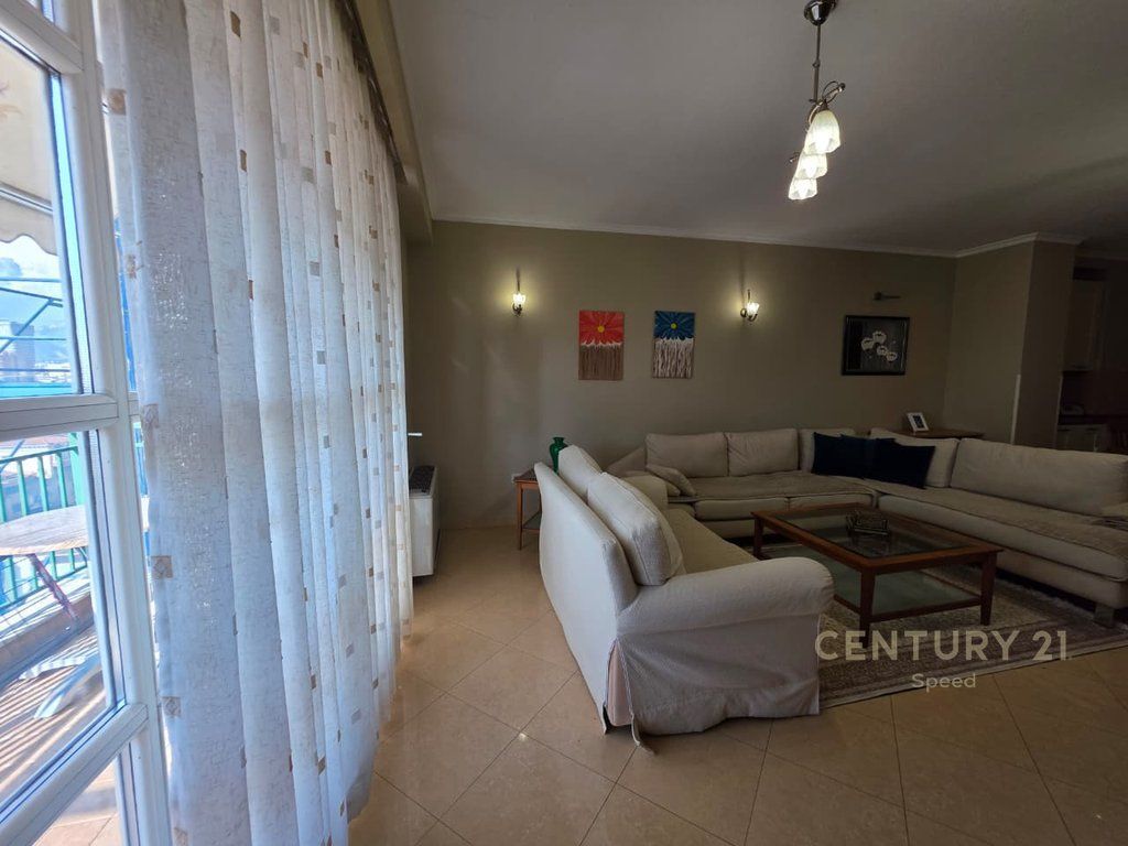 Appartamento 2+1 in affitto in via Brigada vIII a Bllok- 1200Euro